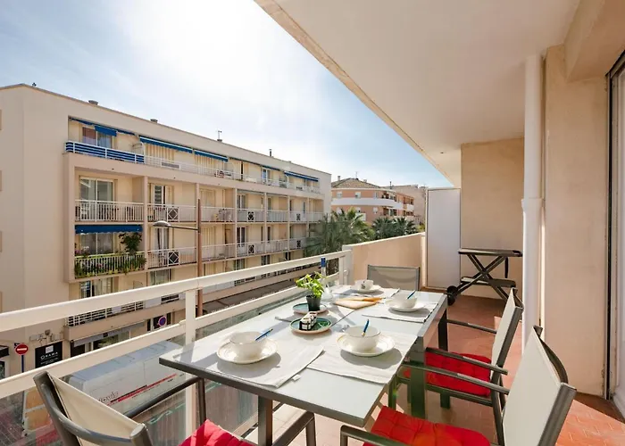 Apartment Le Preconil By Interhome Sainte-Maxime