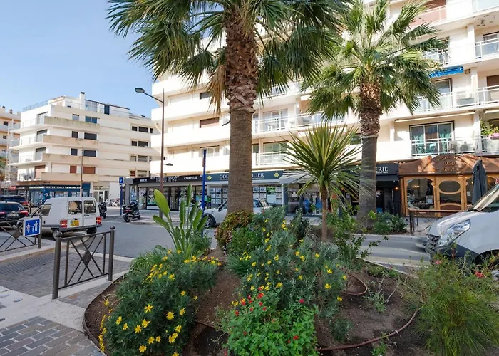 Le Preconil By Interhome Apartament Sainte-Maxime